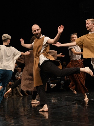 NARR : pour entrer dans la nuit